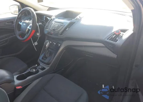 2014 Ford Escape S z USA, uszkodzony, nr VIN 1FMCU0F78EUD47884